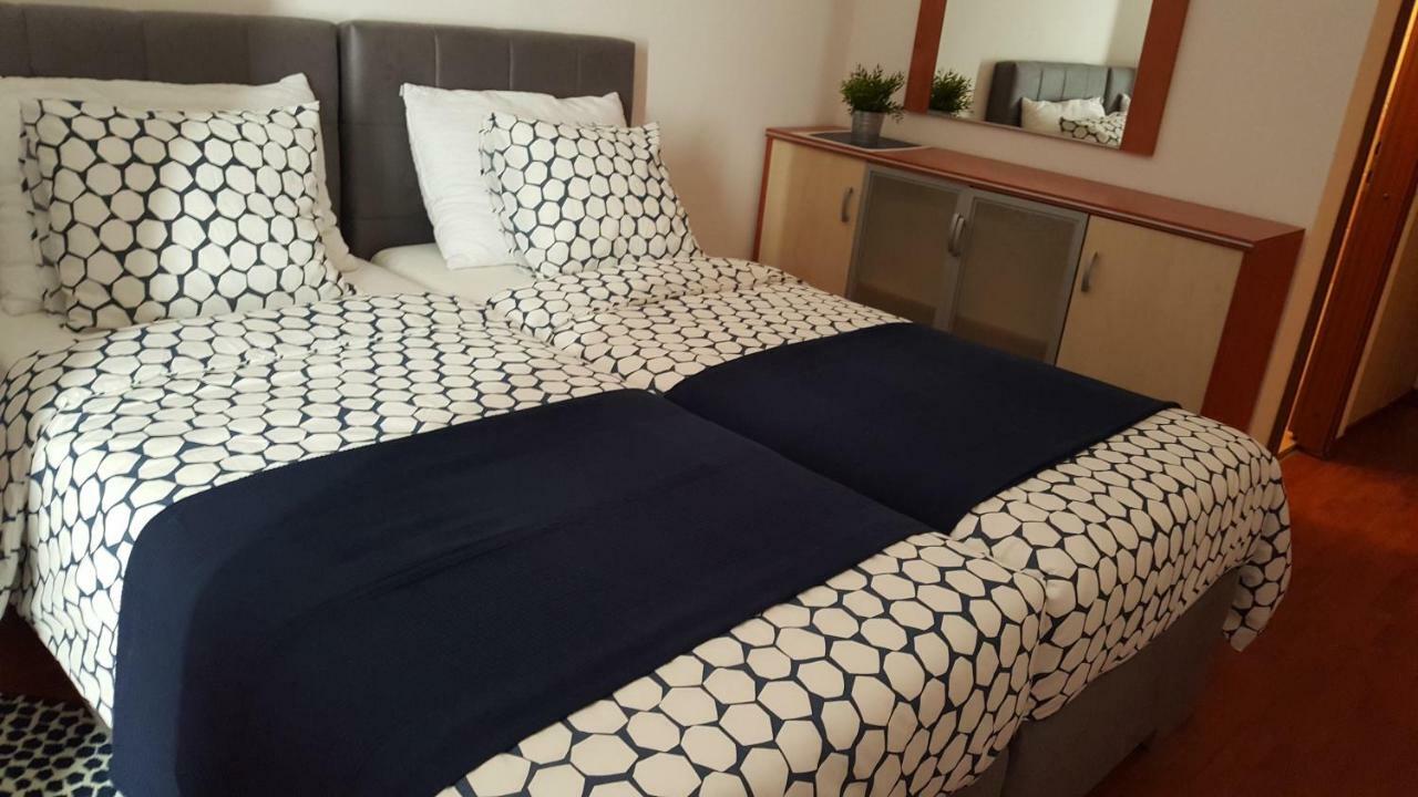 Bed and Breakfast Niko Seline Esterno foto